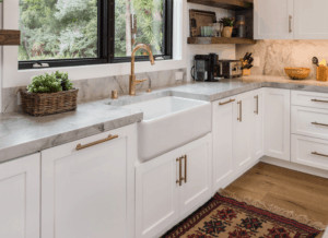Farmhouse Sink - White Kitchen